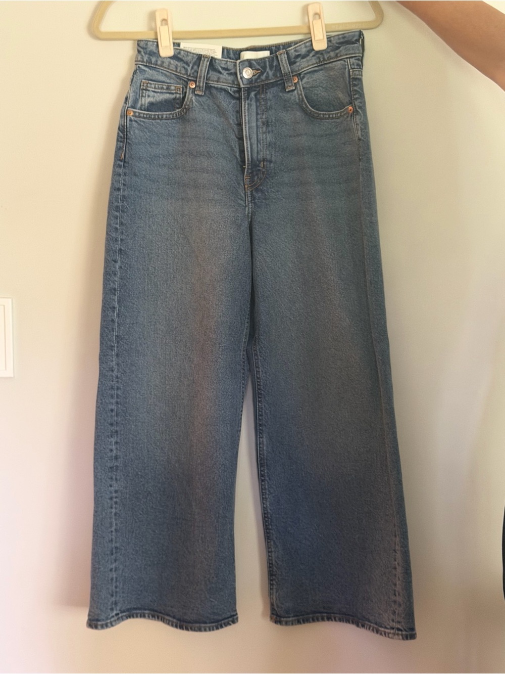 H&M Wide High-Waist Cropped Jeans - Light Blue Denim